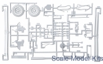 17 Pdr Anti-Tank Gun and crew