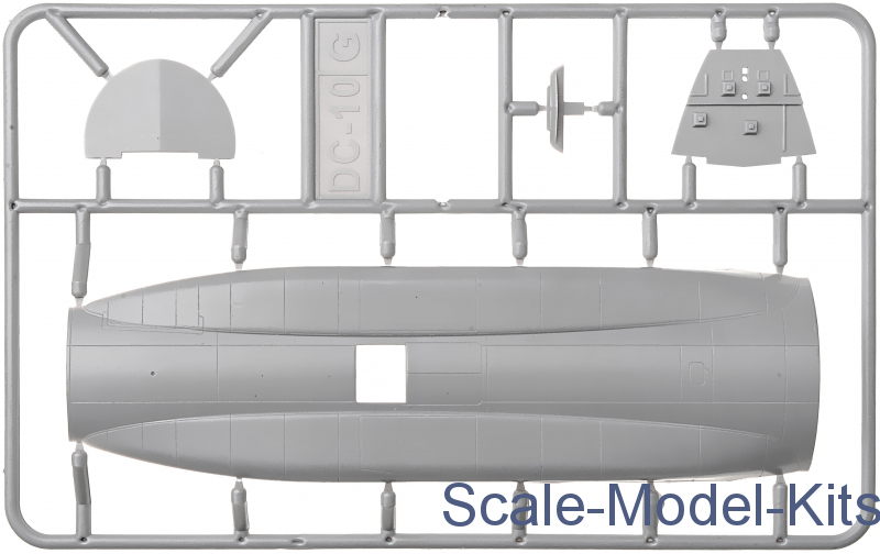 AMP 144-004 McDonnell Douglas KC-10 Extender Plastic Model Kit – 1/144 Scale – Unassembled